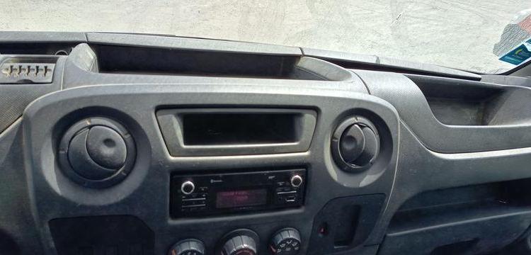 RENAULT MASTER BENNE 2.3 BLUEDCI 130 35 L3 RJ COFFRE BLANC FG-592-EB
