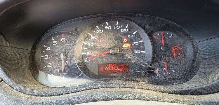 RENAULT MASTER 3 2,3D 16V ENERGY 130 CV BENNE AVEC COFFRE ACIER DIESEL – 107585 KMS BLANC FH-777-CB