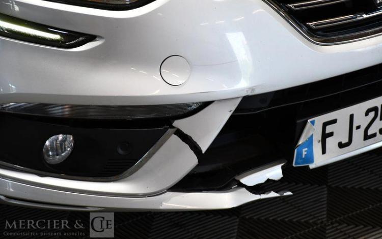 RENAULT MEGANE BERLINE INTENS TCE 140 FAP GRIS FJ-256-VB