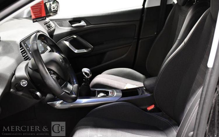 PEUGEOT 308 1,5 BLUE HDI 130 ALLURE S&S NOIR FJ-946-ND