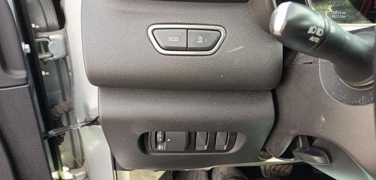 RENAULT KADJAR 1.5 BLUEDCI 115 BUSINESS EDC 4X4 GRIS FK-509-MS