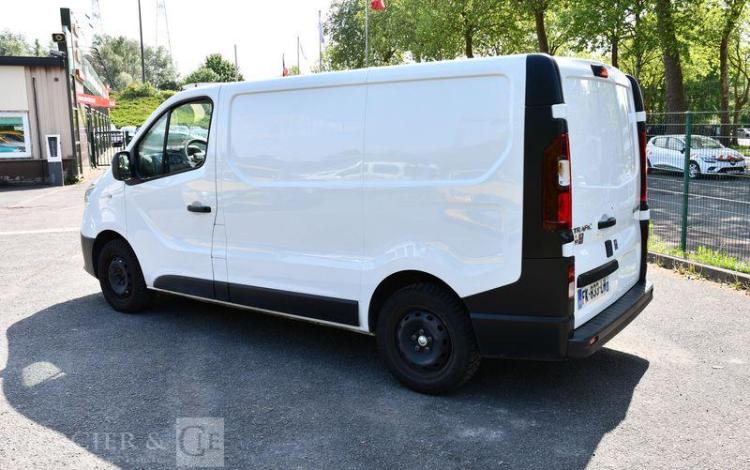 RENAULT TRAFIC L1H1 GCF 1200 DCI 120 BLANC FK-833-LM