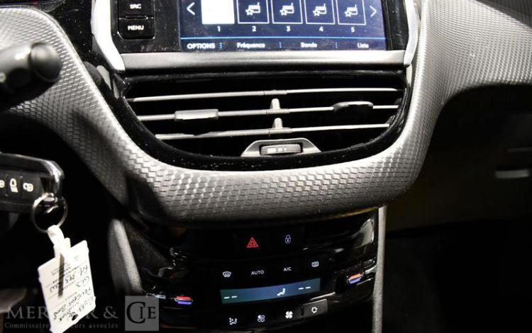 PEUGEOT 2008 GENERATION-I 1.5 BLUEHDI 100 ALLURE BUSINESS GRIS FM-393-QW