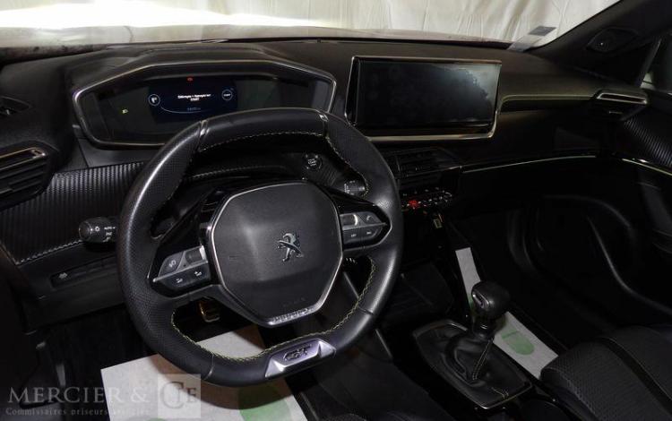 PEUGEOT 2008 1,2 PURETECH 130CH GT LINE S&S ROUGE FN-262-GN