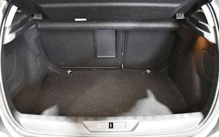 PEUGEOT 308 ALLURE PURETECH 130CH S&S BVM6 GRIS FN-383-WV