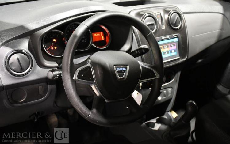 DACIA SANDERO ESSENTIEL 1.0 SCE 75 GRIS FP-072-TH