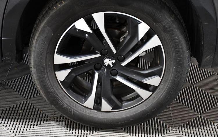PEUGEOT 2008 GENERATION-I 1.2 PURETECH 100 ALLURE GRIS FP-515-HE