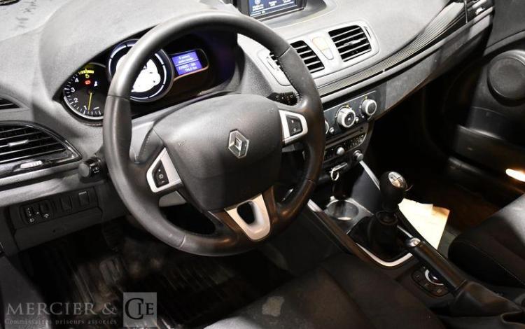 RENAULT MEGANE 1,5 DCI 110 AUTHENTIQUE NOIR FP-701-PK