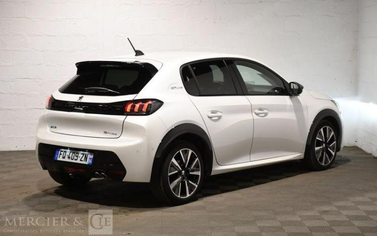 PEUGEOT 208 1.2 PURE TECH GT LINE BLANC FQ-409-ZN
