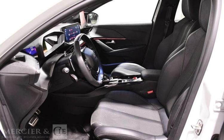 PEUGEOT 208 1.2 PURE TECH GT LINE BLANC FQ-409-ZN