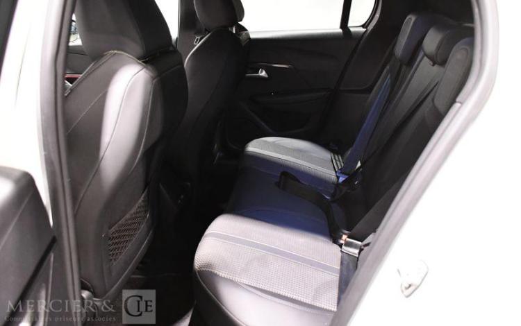 PEUGEOT 208 1.2 PURE TECH GT LINE BLANC FQ-409-ZN