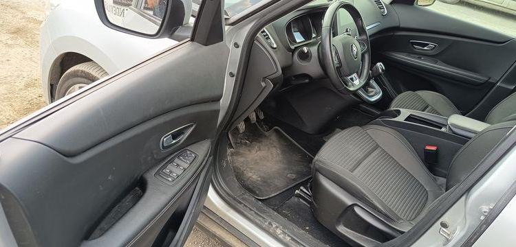 RENAULT GRAND SCENIC IV 1.7 BLUEDCI 120 BUSINESS DIESEL – 160387 KMS – ANNEE 2020 GRIS FQ-883-YY