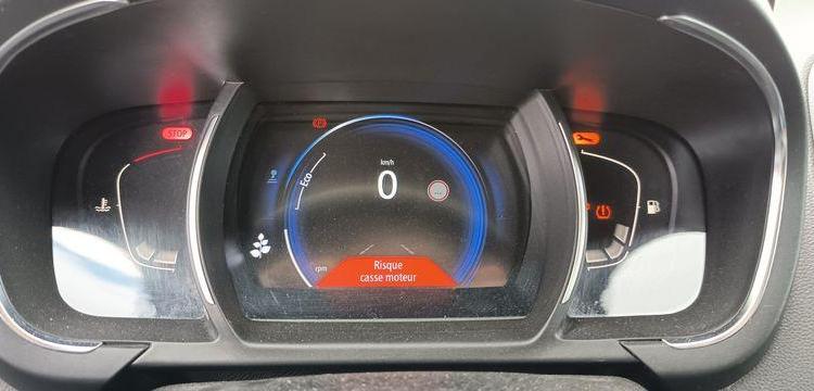 RENAULT GRAND SCENIC IV 1.7 BLUEDCI 120 BUSINESS DIESEL – 160387 KMS – ANNEE 2020 GRIS FQ-883-YY