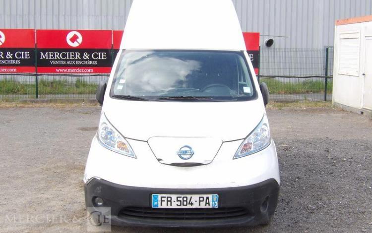 NISSAN e-NV200 OPTIMA FG 4P XL 40KWH – ELECTRIQUE – 47702 KMS – ANNEE 2020 BLANC FR-584-PA