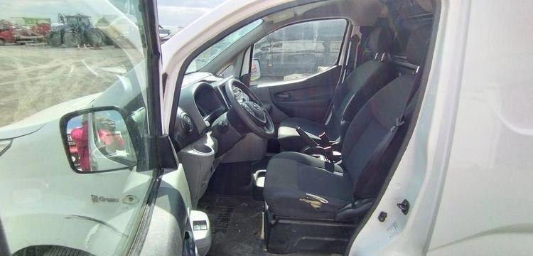 NISSAN e-NV200 OPTIMA FG 4P XL 40KWH – ELECTRIQUE – 47702 KMS – ANNEE 2020 BLANC FR-584-PA