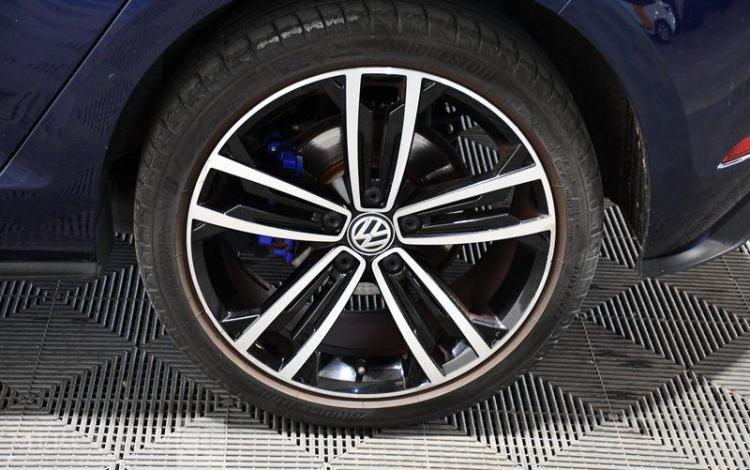 VOLKSWAGEN GOLF 1,4 TSI 204CH HYBRIDE BLEU FS-031-AL