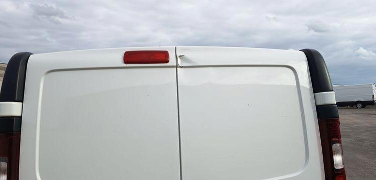 RENAULT TRAFIC3 PHASE 2 L2H1 1300 20,DCI 16V 120 CV – DIESEL – 153901 KMS – ANNEE 2020 BLANC FS-893-TY
