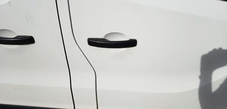 RENAULT TRAFIC3 PHASE 2 L2H1 1300 20,DCI 16V 120 CV – DIESEL – 153901 KMS – ANNEE 2020 BLANC FS-893-TY