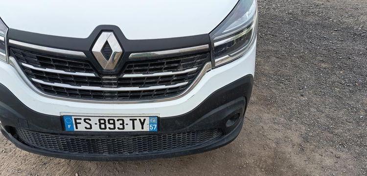 RENAULT TRAFIC3 PHASE 2 L2H1 1300 20,DCI 16V 120 CV – DIESEL – 153901 KMS – ANNEE 2020 BLANC FS-893-TY
