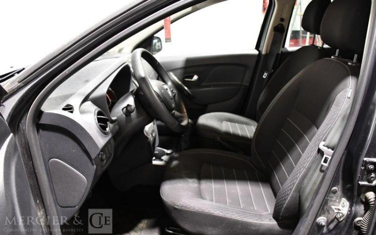 DACIA SANDERO CITY+ ECO-G 100 GRIS FT-715-LR