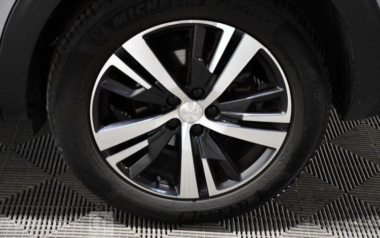 PEUGEOT 5008 GENERATION-II 1.2 PURETECH 130 ALLURE BUSINESS EAT GRIS FT-849-EF