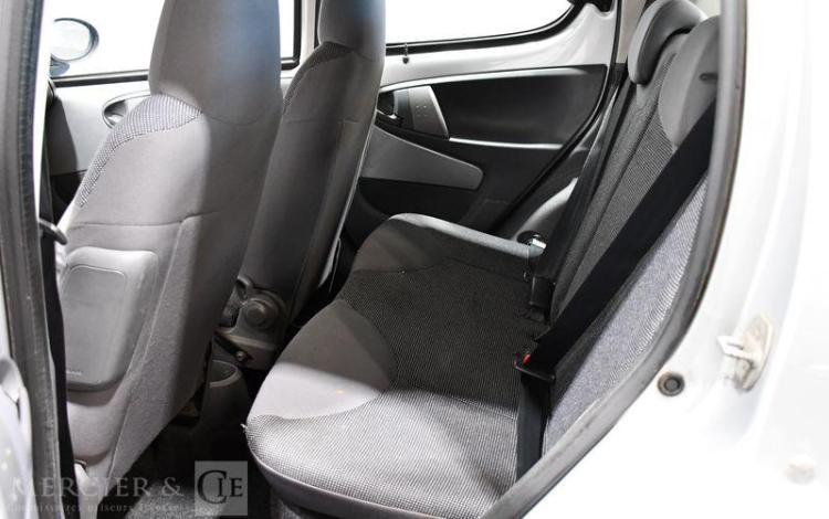 PEUGEOT 107 GRIS FV-269-GF
