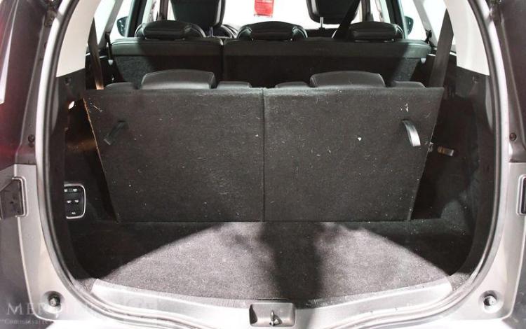 RENAULT GD SCENIC INTENS BLUE 1.7  DCI 150 EDC GRIS FV-980-YE
