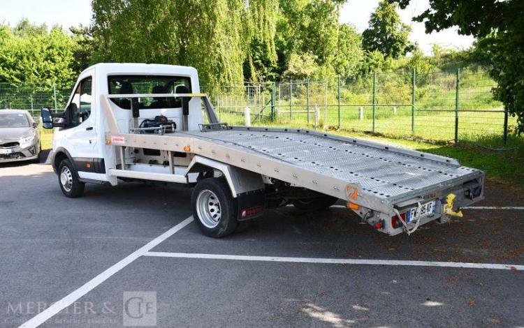 FORD TRANSIT DEPANNEUSE DIESEL – PTAC : 3,5 TONNES- 65551 KMS – ANNEE 2021 BLANC FW-695-KF