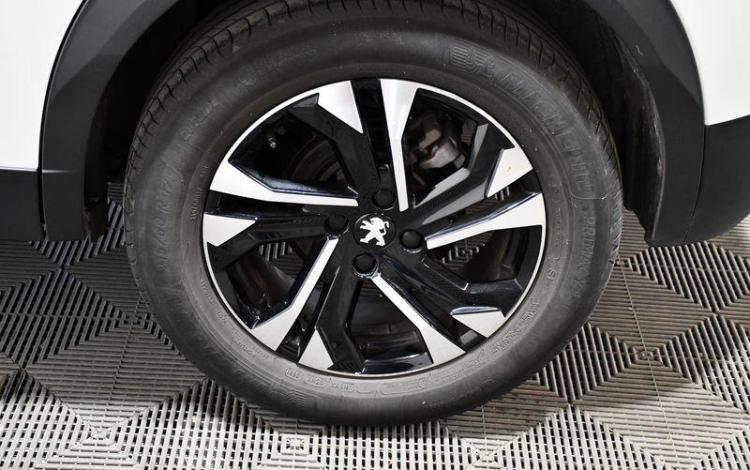 PEUGEOT 2008 PURETECH 130CH EAT8 S&S BLANC FX-102-HS
