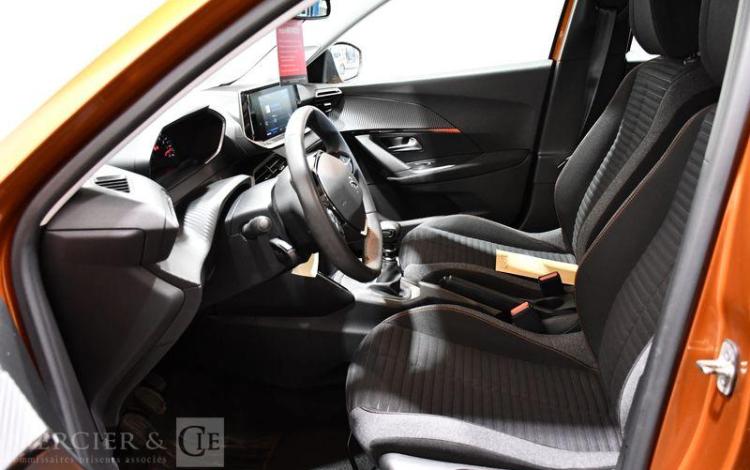 PEUGEOT 2008 1,2 PURETECH 100CH ACTIVE ORA FX-127-KB