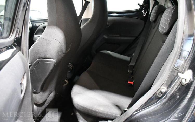 PEUGEOT 108 1.0 VTI 70 STYLE NOIR FY-650-HF