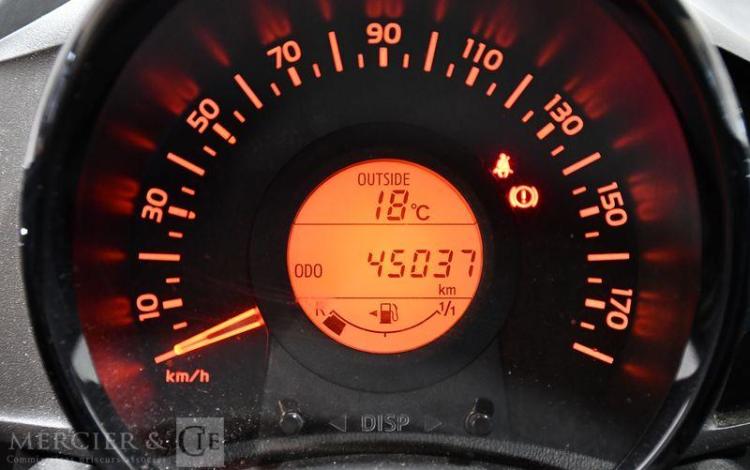 PEUGEOT 108 STYLE VTI 72 S&S NOIR FY-650-HF