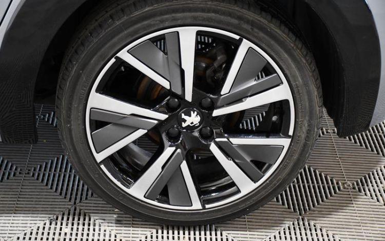 PEUGEOT 208 GT PURE TECH 130CH S&S EAT8 GRIS FZ-015-DF