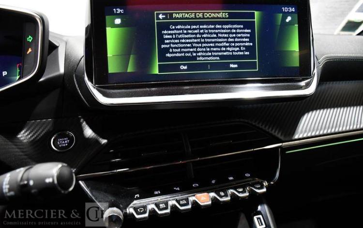 PEUGEOT 208 GT PURE TECH 130 S&S EAT8 NOIR FZ-992-DE