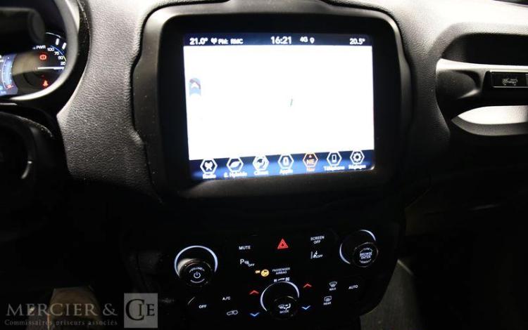 JEEP RENEGADE BLANC GA-403-FY