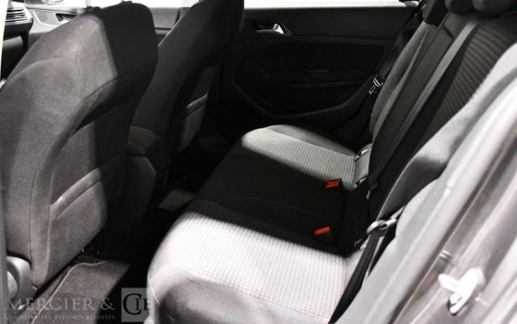 PEUGEOT 308 1.5 BLUEHDI 130 STYLE EAT START-STOP GRIS GA-613-WK