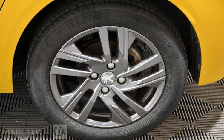 PEUGEOT 208 STE ACTIVE BUSINESS BLUE HDI JAUNE GC-422-YZ
