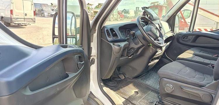 IVECO DAILY 6 FOURGON PHASE 2 35C16 2,3D 16V HI-MATIC 156CV BOITE AUTO – DIESEL BLANC GC-592-DL