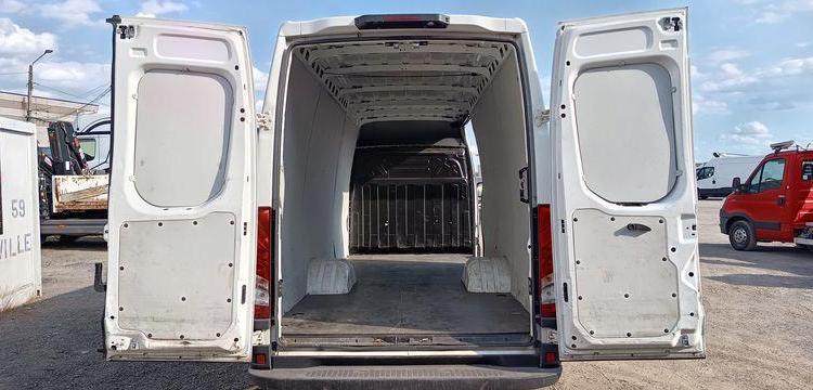 IVECO DAILY 6 FOURGON PHASE 2 35C16 2,3D 16V HI-MATIC 156CV BOITE AUTO – DIESEL BLANC GC-592-DL
