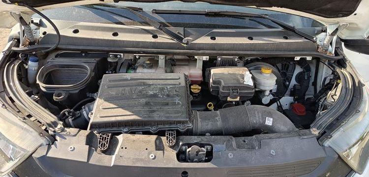 IVECO DAILY 6 FOURGON PHASE 2 35C16 2,3D 16V HI-MATIC 156CV BOITE AUTO – DIESEL BLANC GC-592-DL