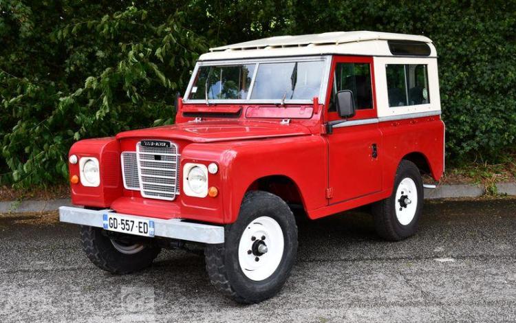 LAND ROVER LAND ROVER SERIE III ROUGE  GD-557-ED