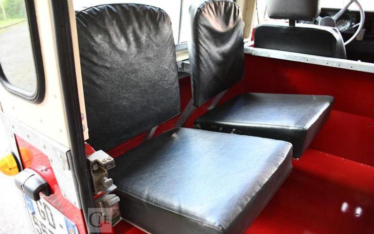 LAND ROVER LAND ROVER SERIE III ROUGE  GD-557-ED