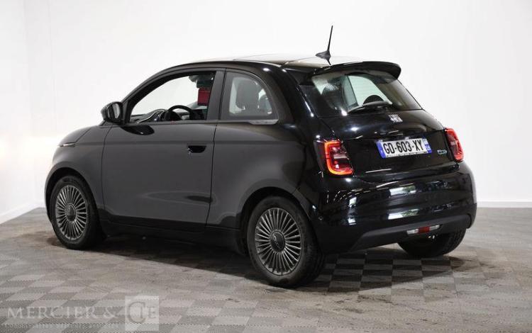 FIAT ELECTRIC 120 58PPM 42KWH AUTONOMIE-320KMH ICONE NOIR GD-603-XY