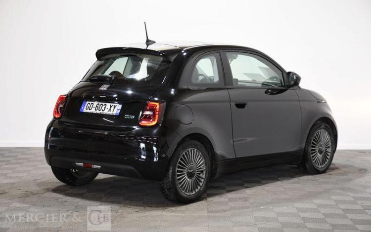 FIAT ELECTRIC 120 58PPM 42KWH AUTONOMIE-320KMH ICONE NOIR GD-603-XY
