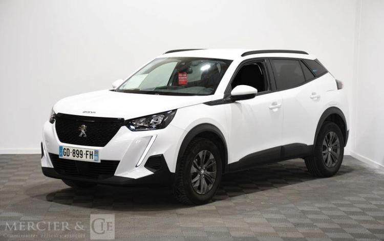 PEUGEOT 2008 1,2 PURE TECH BLANC GD-899-FH