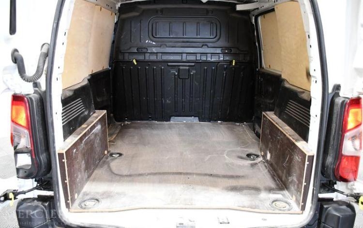 CITROEN BERLINGO M 650kg BLUEHDI 130 S&S EAT8 DRIVER BLANC GD-910-WM