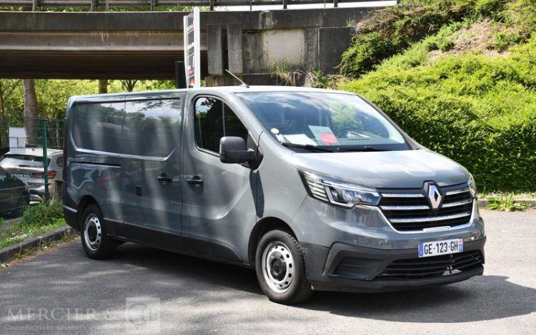 RENAULT TRAFIC L2H1 GCF 3T 2.0 BLUE DCI 130 E6 GRIS GE-123-GH