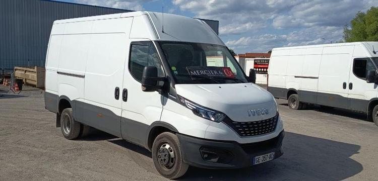 IVECO DAILY 6 FOURGON PHASE 3 35C14 2,3D 16V HI-MATIC 136CV BOITE AUTO – DIESEL BLANC GE-357-AC