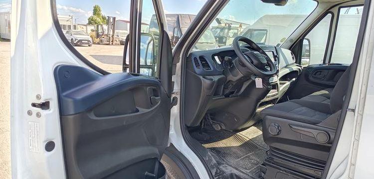 IVECO DAILY 6 FOURGON PHASE 3 35C14 2,3D 16V HI-MATIC 136CV BOITE AUTO – DIESEL BLANC GE-357-AC