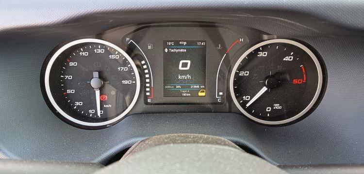 IVECO DAILY 6 FOURGON PHASE 3 35C14 2,3D 16V HI-MATIC 136CV BOITE AUTO – DIESEL BLANC GE-357-AC